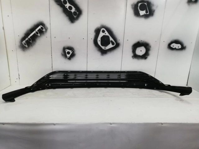 bontott TOYOTA HIGHLANDER Első Lökhárító Légterelő