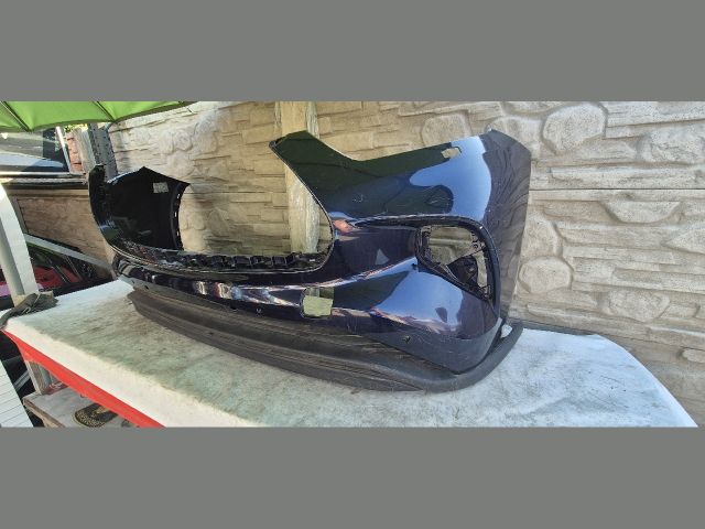 bontott TOYOTA HIGHLANDER Első Lökhárító (Üresen)