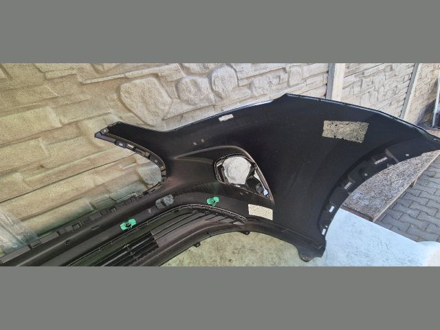 bontott TOYOTA HIGHLANDER Első Lökhárító (Üresen)