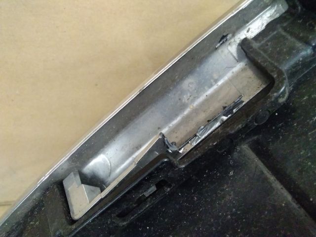 bontott TOYOTA HIGHLANDER Hűtőrács