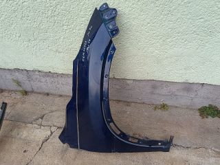 bontott TOYOTA HIGHLANDER Jobb első Sárvédő