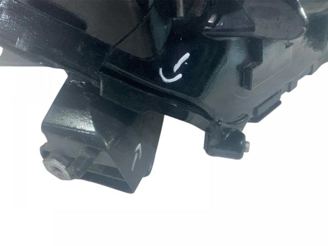 bontott TOYOTA HIGHLANDER Jobb Ledes Fényszóró