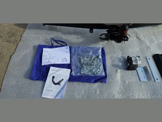 bontott TOYOTA HIGHLANDER Vonóhorog