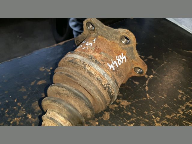 bontott TOYOTA HILUX Bal Féltengely