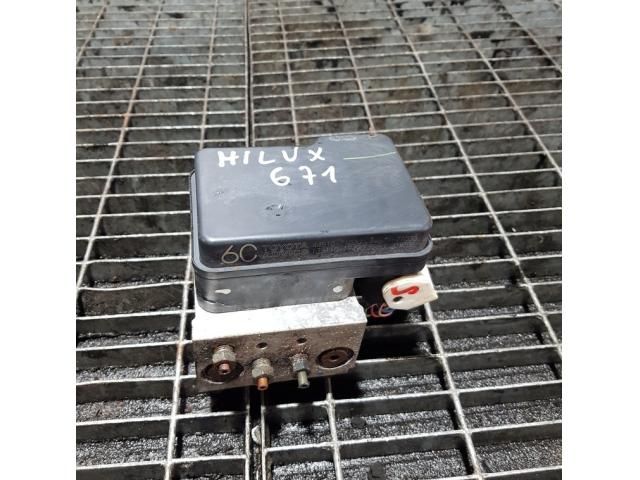bontott TOYOTA HILUX ABS Kocka