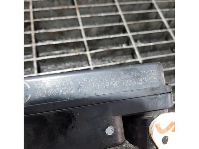 bontott TOYOTA HILUX ABS Kocka