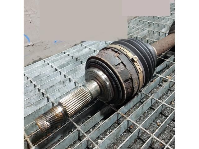 bontott TOYOTA HILUX Jobb Féltengely