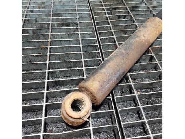 bontott TOYOTA HILUX Jobb hátsó Lengéscsillapító