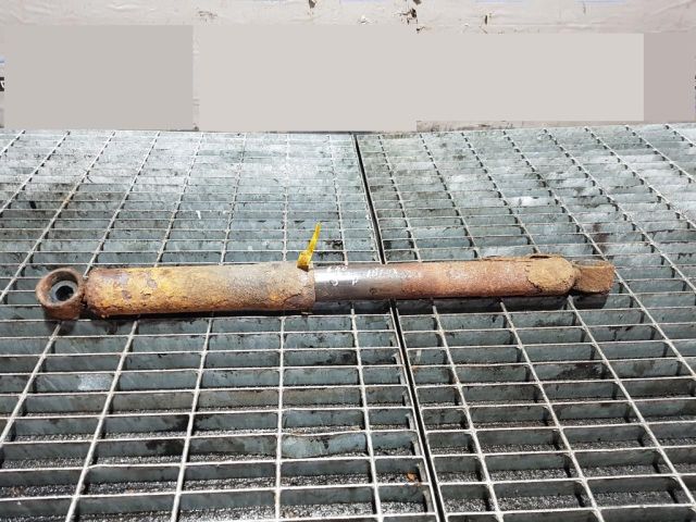 bontott TOYOTA HILUX Jobb hátsó Lengéscsillapító