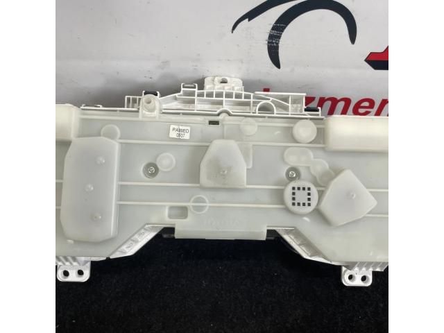 bontott TOYOTA HILUX Kilométeróra