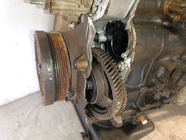 bontott TOYOTA HILUX Komplett Motor (Segédberendezésekkel)