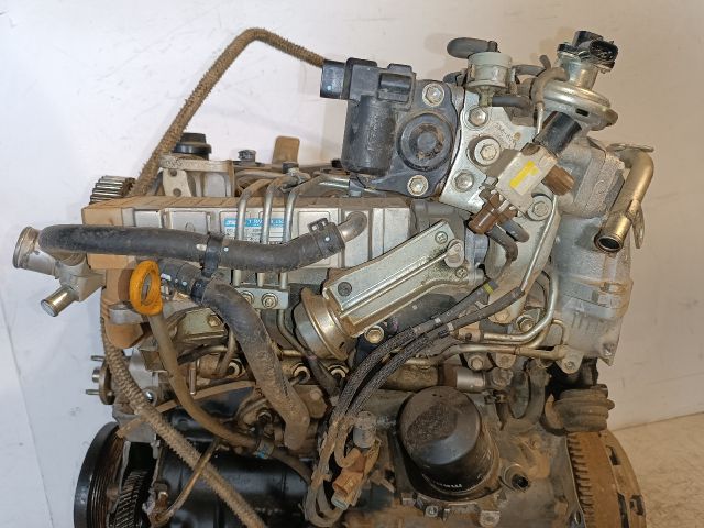 bontott TOYOTA HILUX Komplett Motor (Segédberendezésekkel)