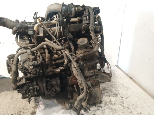 bontott TOYOTA HILUX Komplett Motor (Segédberendezésekkel)