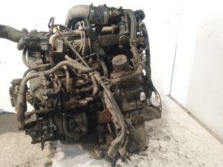 bontott TOYOTA HILUX Komplett Motor (Segédberendezésekkel)