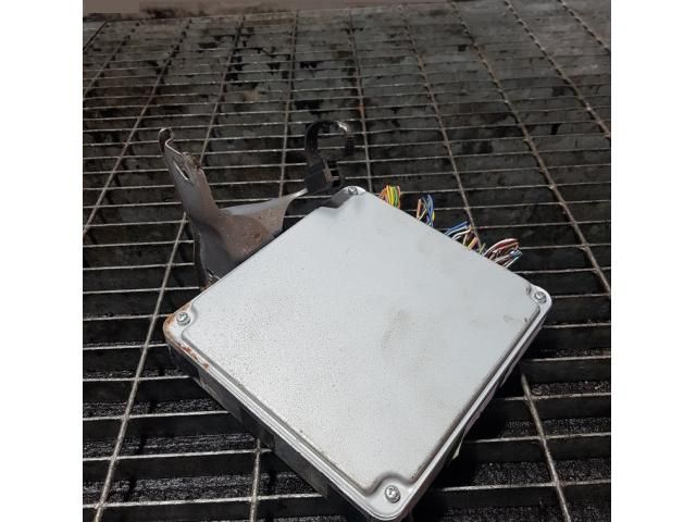 bontott TOYOTA HILUX Motorvezérlő