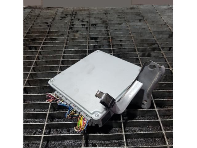 bontott TOYOTA HILUX Motorvezérlő