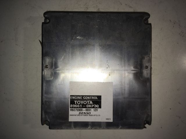 bontott TOYOTA HILUX Motorvezérlő