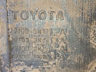 bontott TOYOTA HILUX Tank