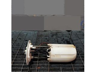 bontott TOYOTA HILUX Üzemanyag Szivattyú