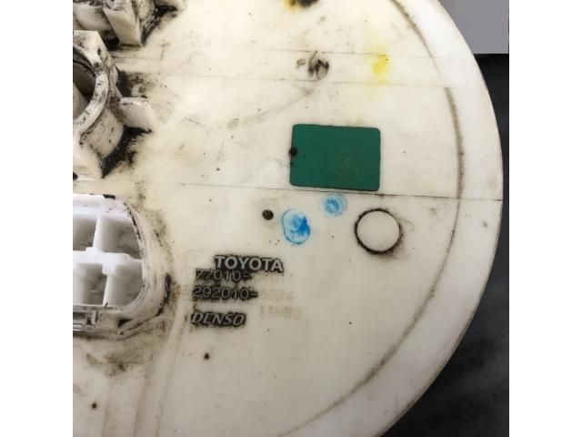 bontott TOYOTA HILUX Üzemanyag Szivattyú