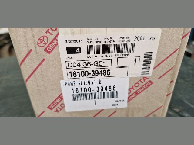 bontott TOYOTA HILUX Vízpumpa