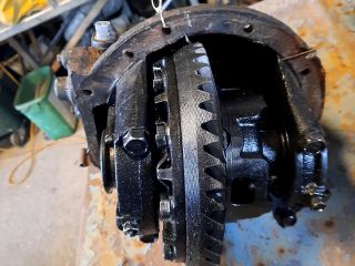 bontott TOYOTA HILUX Hátsó Differenciálmű