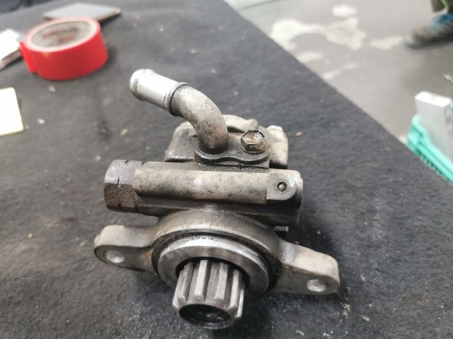 bontott TOYOTA HILUX Kormányszervó Motor (Hidraulikus)