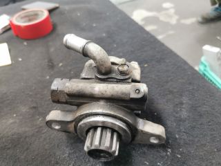 bontott TOYOTA HILUX Kormányszervó Motor (Hidraulikus)