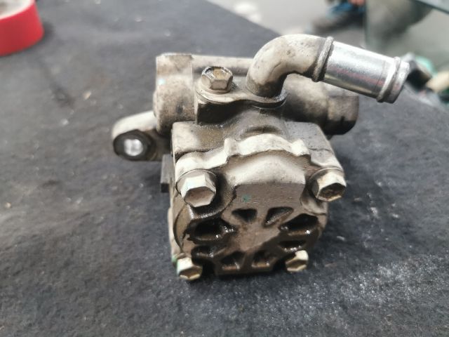 bontott TOYOTA HILUX Kormányszervó Motor (Hidraulikus)