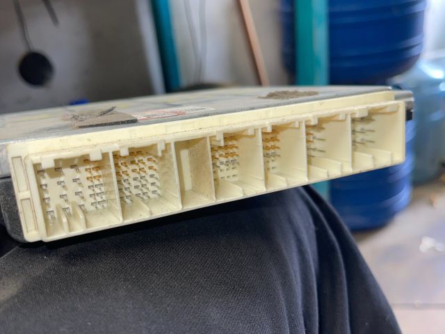 bontott TOYOTA HILUX Motorvezérlő