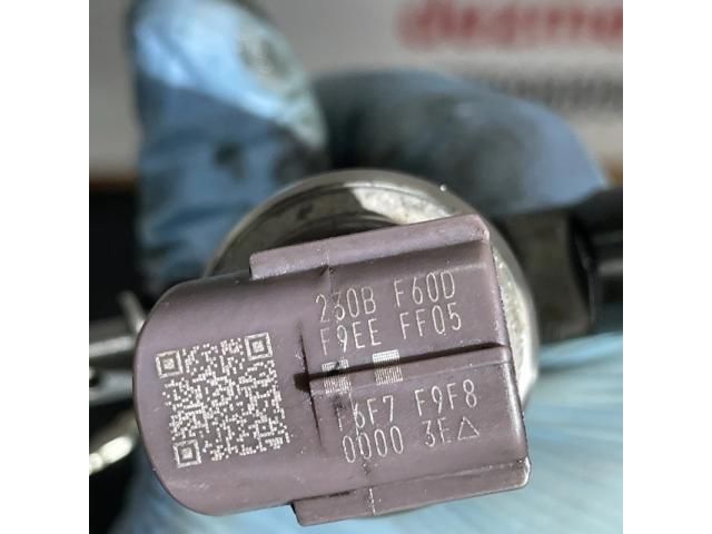 bontott TOYOTA HILUX Porlasztó (1 db)