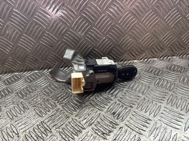 bontott TOYOTA HILUX Gyújtáskapcsoló Házzal