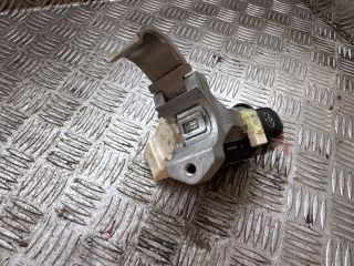 bontott TOYOTA HILUX Gyújtáskapcsoló Házzal