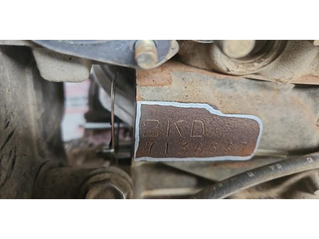 bontott TOYOTA HILUX Motor (Fűzött blokk hengerfejjel)