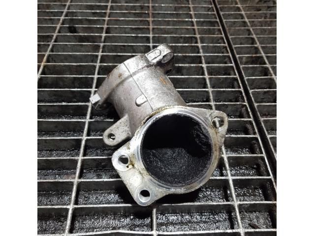 bontott TOYOTA HILUX EGR Hűtő Cső