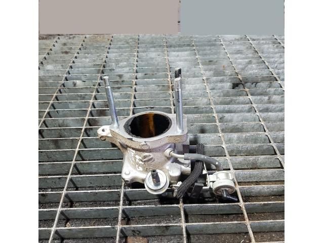 bontott TOYOTA HILUX EGR Hűtő Cső