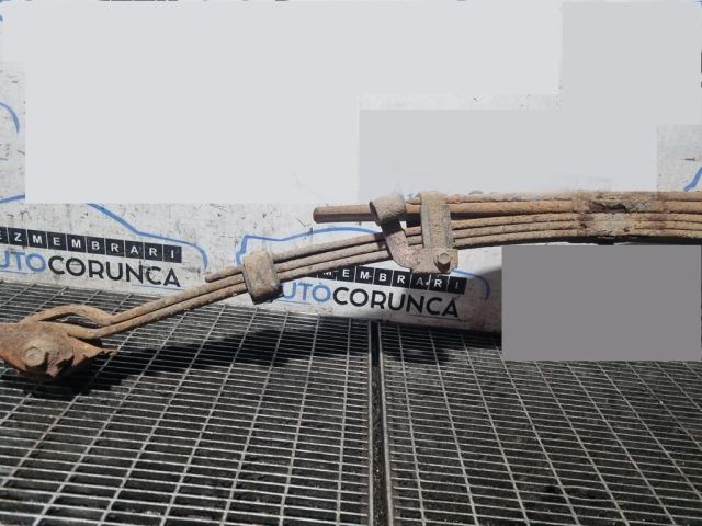 bontott TOYOTA HILUX Hátsó Rugó