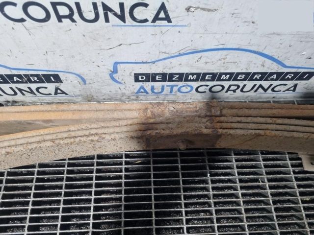 bontott TOYOTA HILUX Hátsó Rugó