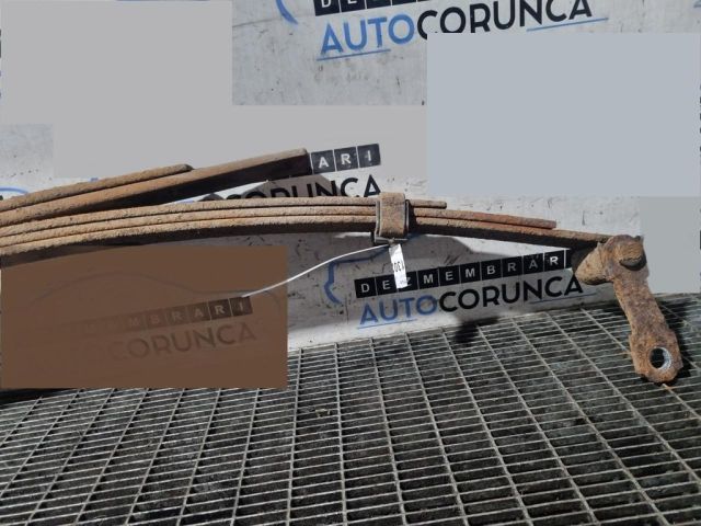 bontott TOYOTA HILUX Hátsó Rugó