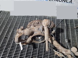 bontott TOYOTA HILUX Jobb első Csonkállvány