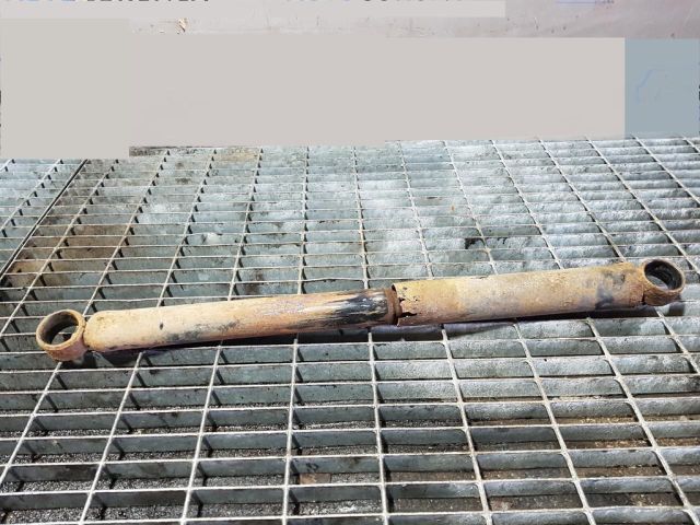 bontott TOYOTA HILUX Jobb hátsó Lengéscsillapító