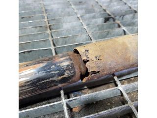 bontott TOYOTA HILUX Jobb hátsó Lengéscsillapító