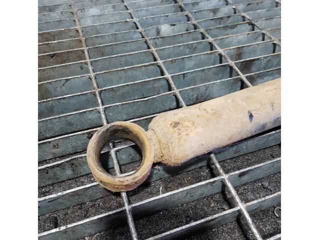 bontott TOYOTA HILUX Jobb hátsó Lengéscsillapító