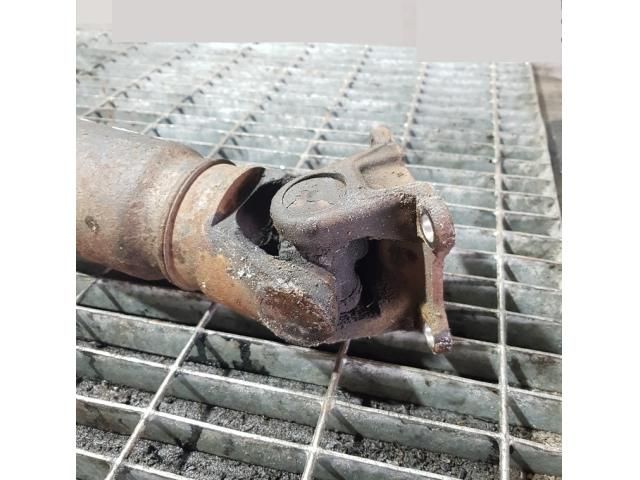 bontott TOYOTA HILUX Kardántengely