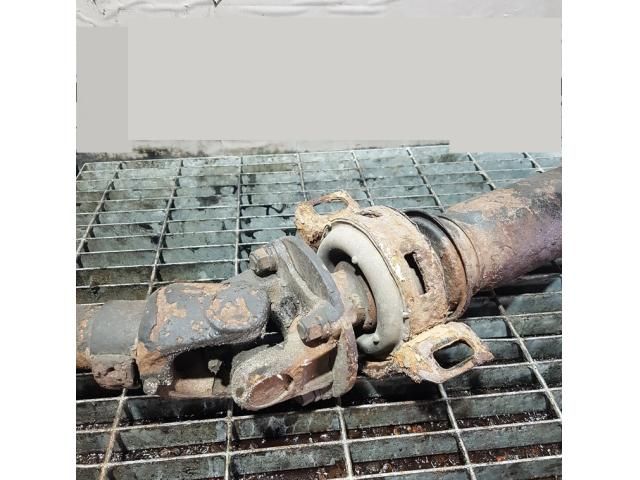 bontott TOYOTA HILUX Kardántengely