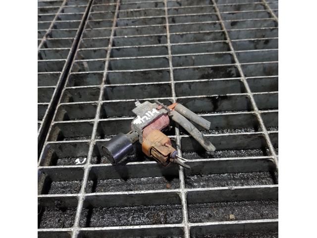 bontott TOYOTA HILUX Lefújószelep