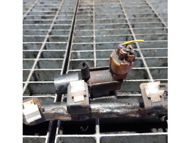 bontott TOYOTA HILUX Lefújószelep