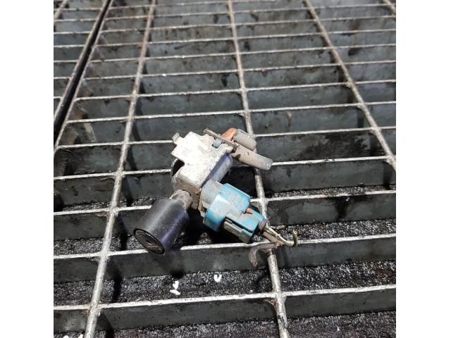 bontott TOYOTA HILUX Lefújószelep