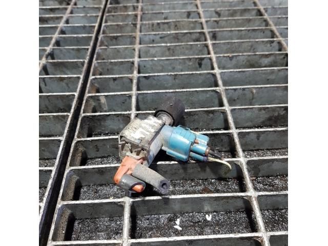 bontott TOYOTA HILUX Lefújószelep