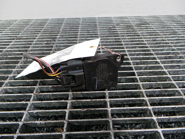 bontott TOYOTA HILUX Légtömegmérő